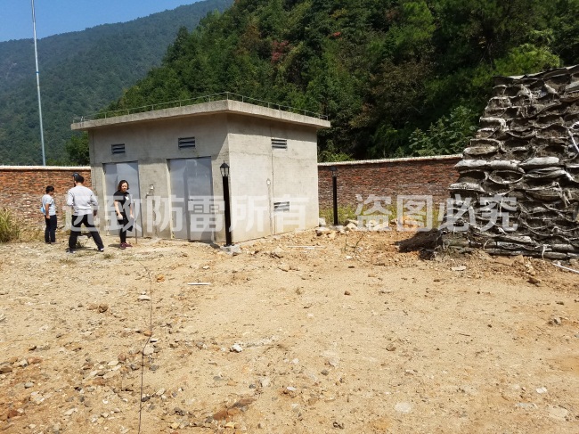 清遠(yuǎn)市連南縣大麥山黃蓮老北號(hào)鐵礦炸藥庫(kù)、雷管庫(kù)防雷工程 (7).jpg